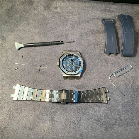 How to Change the Strap on the Audemars Piguet Royal Oak or .